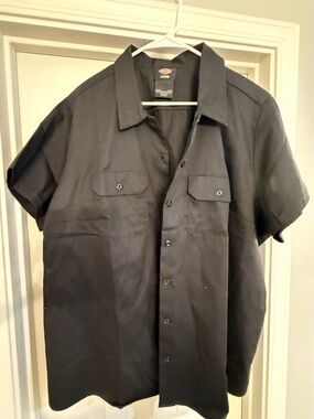 Men’s Dickies Black Short-Sleeve Button Down Shirt